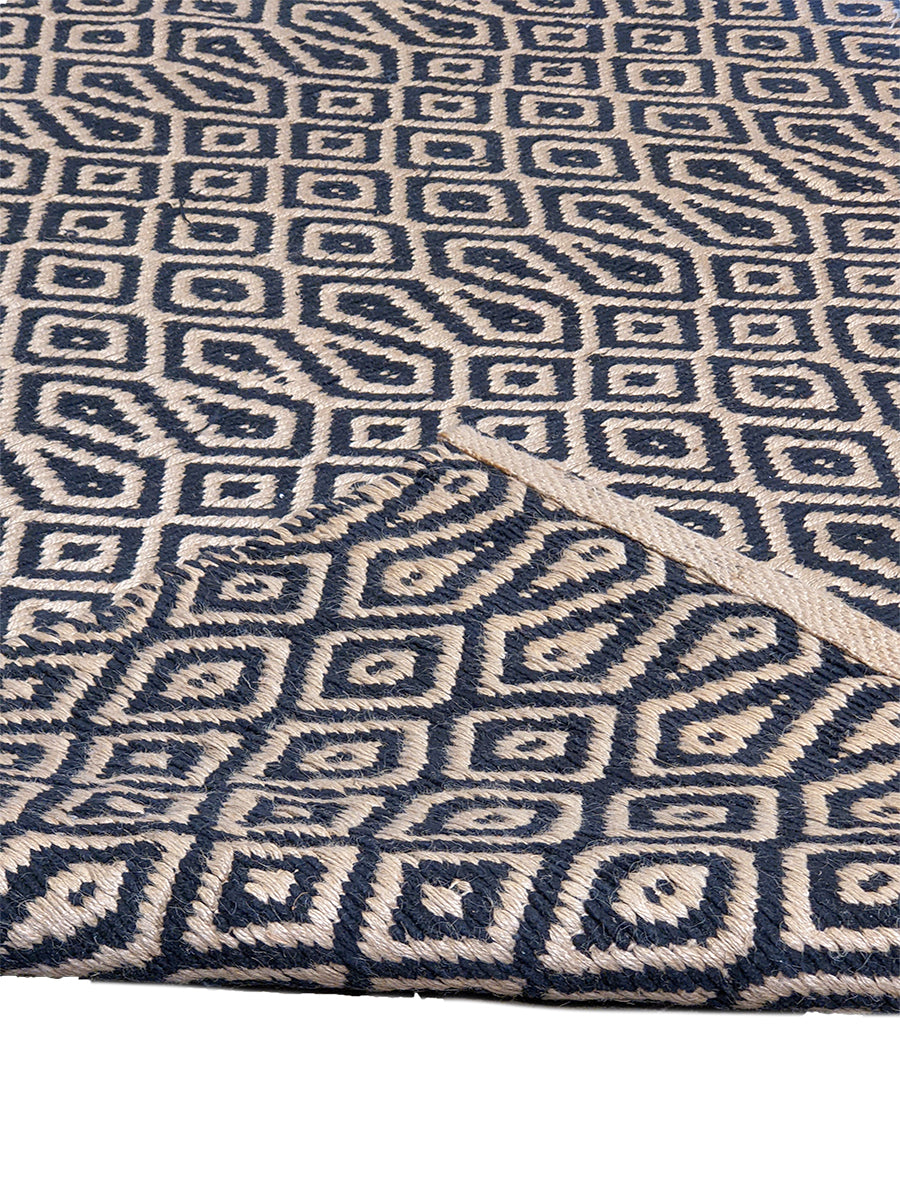 Minimal - Size: 8 x 5.6 - Imam Carpet Co