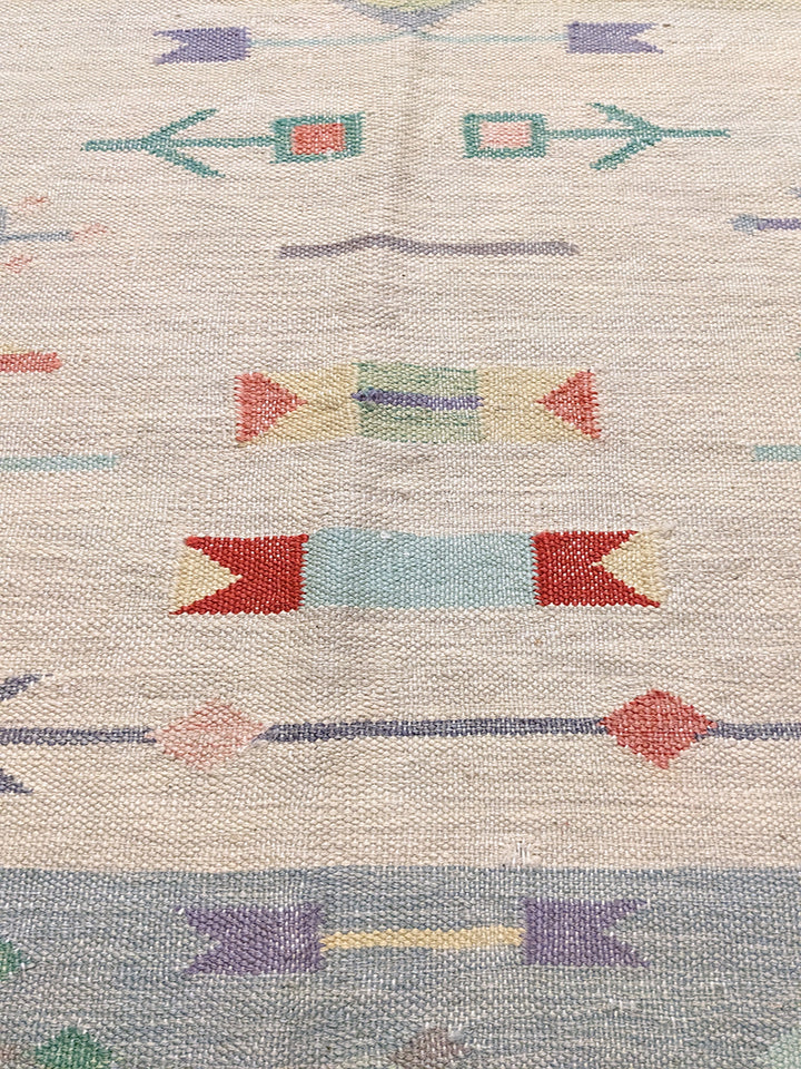 Spellbound - Size: 5.6 x 4 - Imam Carpet Co