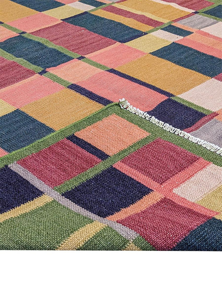 Mythos - Size: 5.10 x 4.1 - Imam Carpet Co