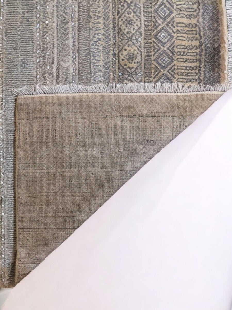 Riad - Made to Order