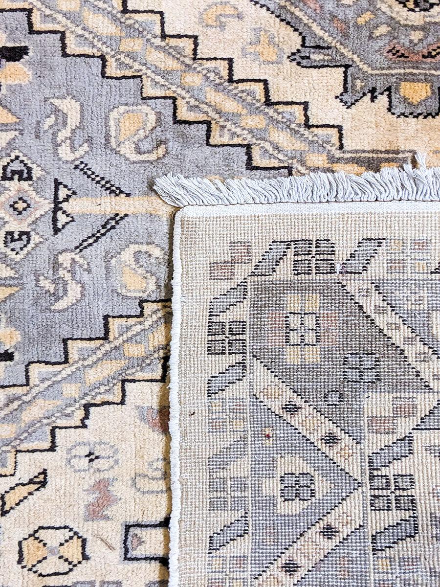 Velveton - Size: 7.11 x 4.11 - Imam Carpet Co