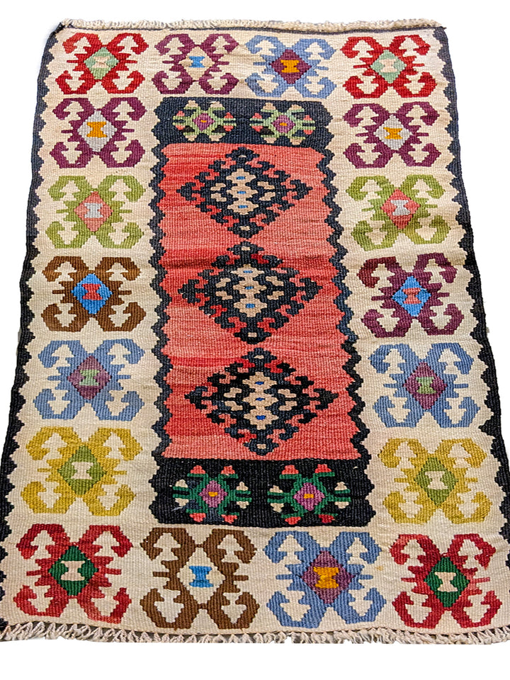 Finesse - Size: 3.7 x 1.10 - Imam Carpet Co