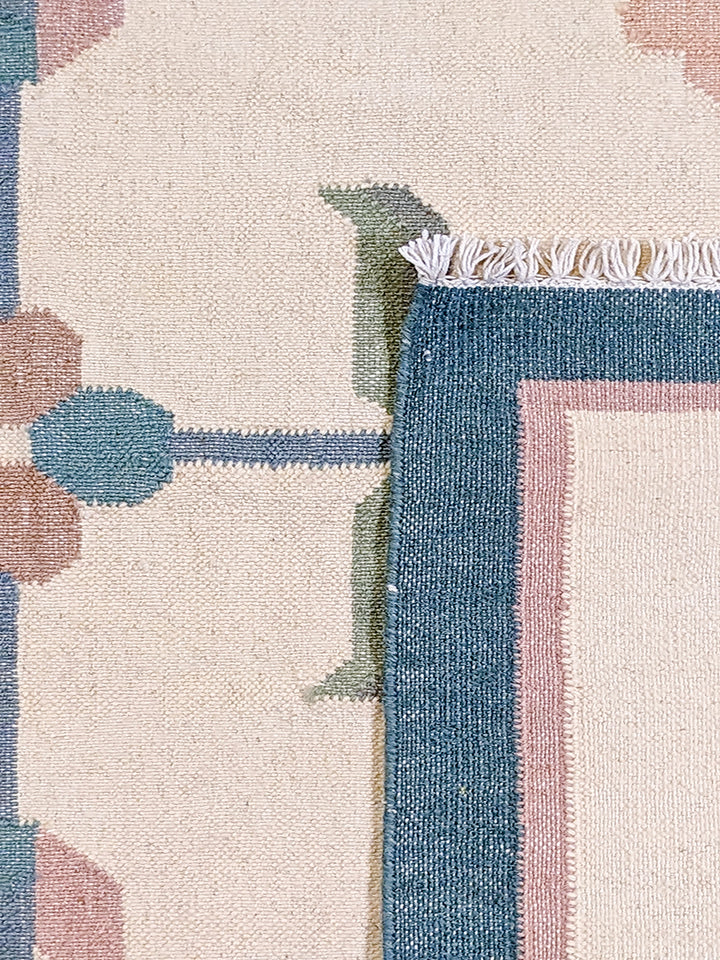Etherleft - Size: 4.9 x 3.2 - Imam Carpet Co