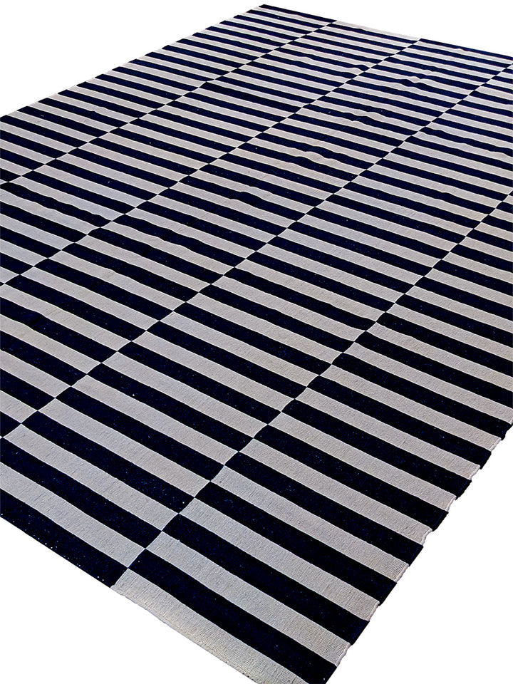 Monochrome - Size: 11 x 8 - Imam Carpet Co