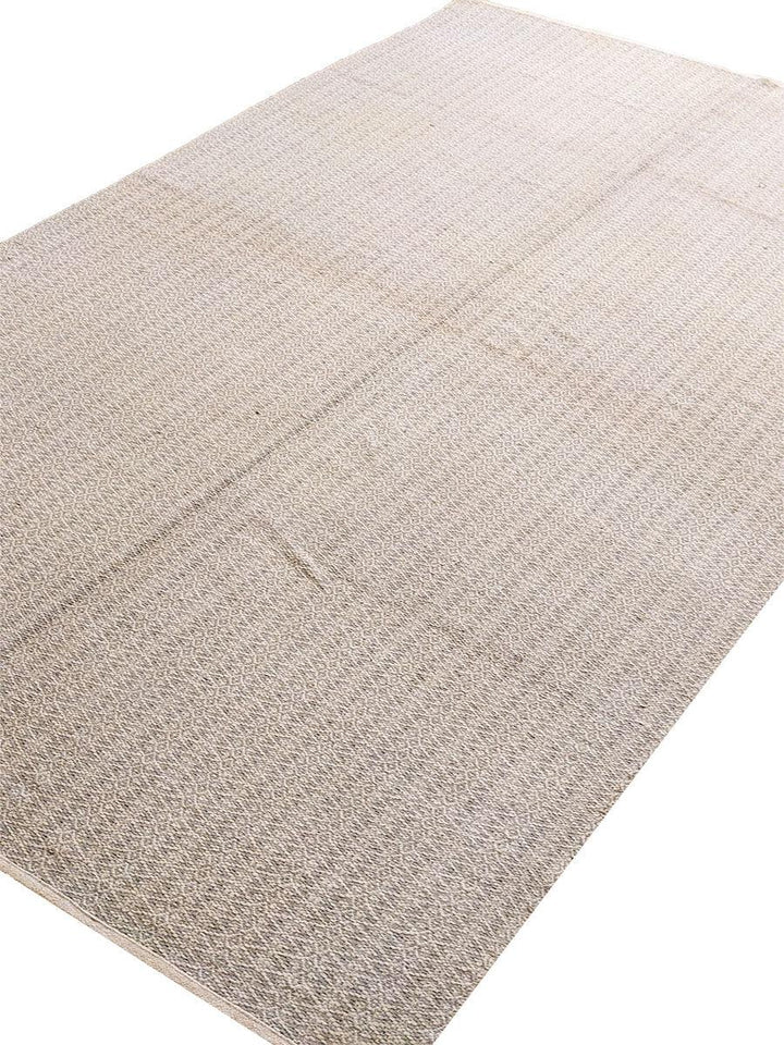 Ethnoread - Size: 9.4 x 5.8 - Imam Carpet Co