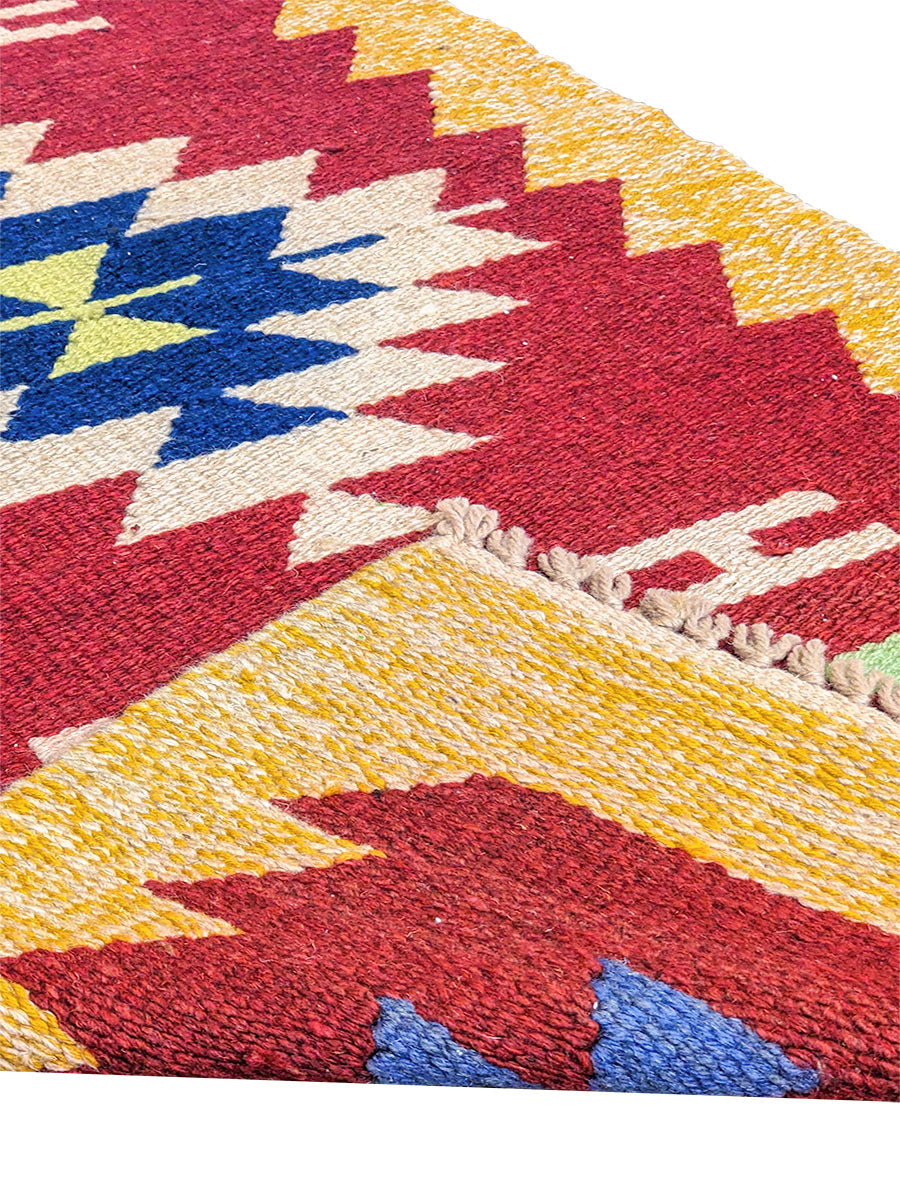 Contour - Size: 4.8 x 2.2 - Imam Carpet Co