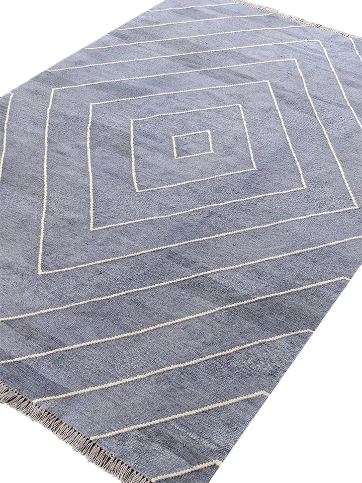 Lumbyrin - Size: 8.1 x 5.7 - Imam Carpet Co