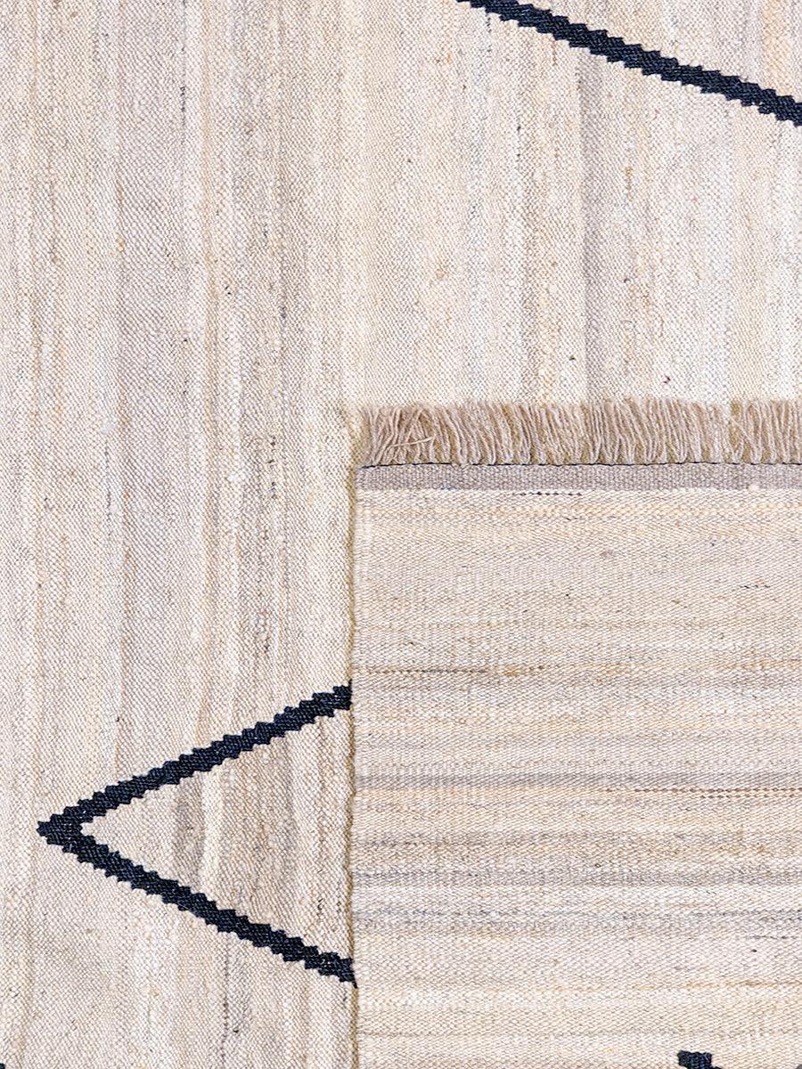 Infinity - Size: 10.1 x 6.2 - Imam Carpet Co