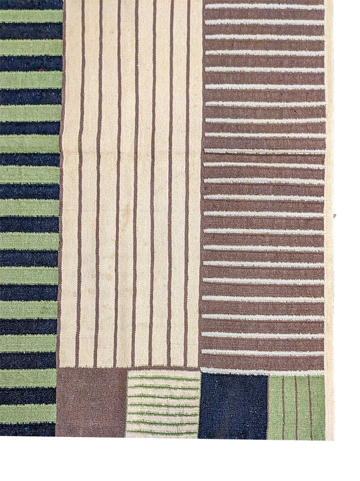 Sarpell - Size: 7.7 x 5.7 - Imam Carpet Co