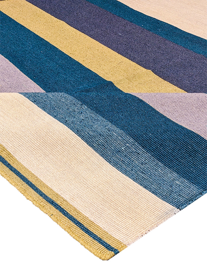 Crazoma - Size: 6.11 x 4.11 - Imam Carpet Co