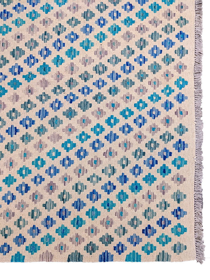 Kandahar - Size: 7.11 x 5.11 - Imam Carpet Co