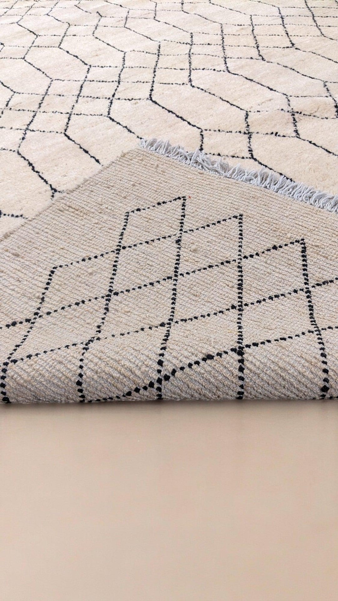 Husn - Size: 8.8 x 6.2 - Imam Carpet Co