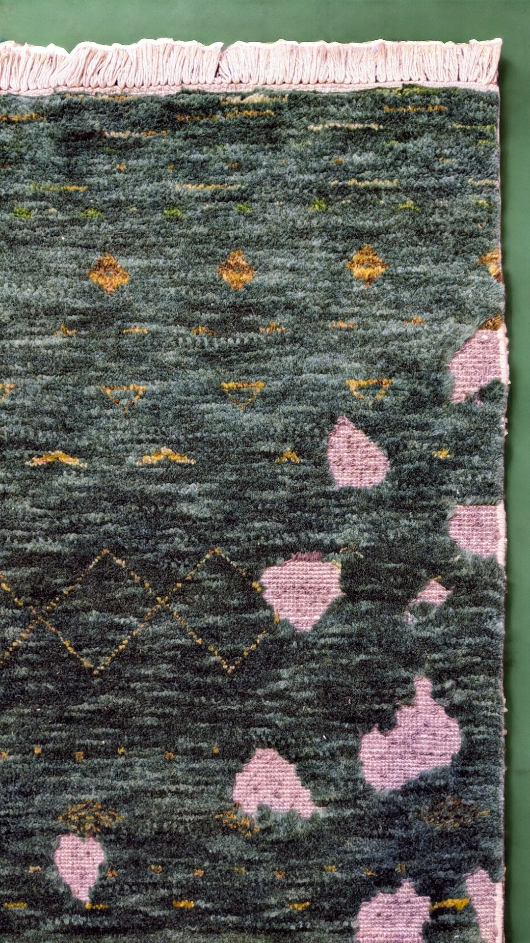 Afra - Size: 8.3 x 5.2 - Imam Carpet Co
