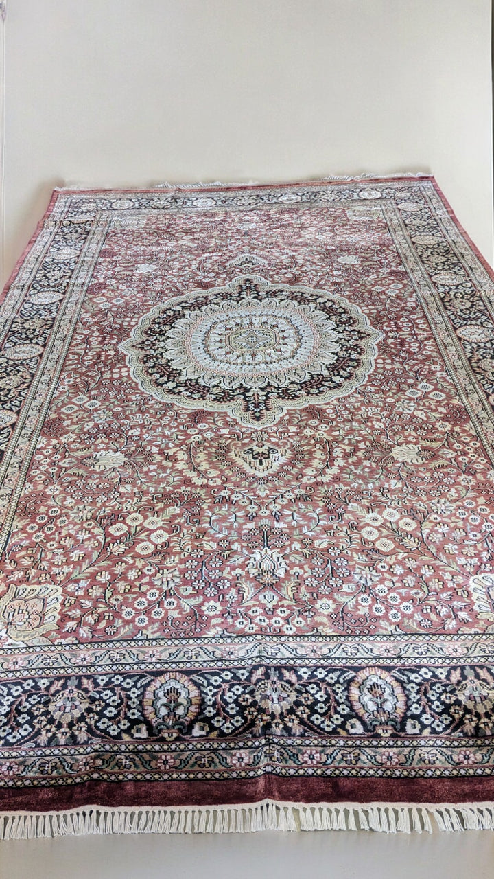 Reshamkari - Size: 9.6 x 5.11 - Imam Carpet Co