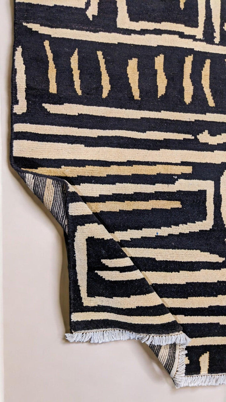 Zulu Hand Knotted Rug - Size: 9.10 x 8