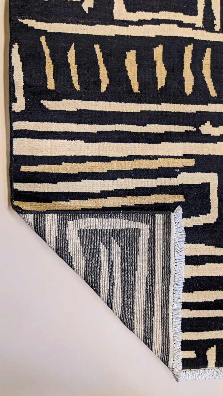 Zulu Hand Knotted Rug - Size: 9.10 x 8
