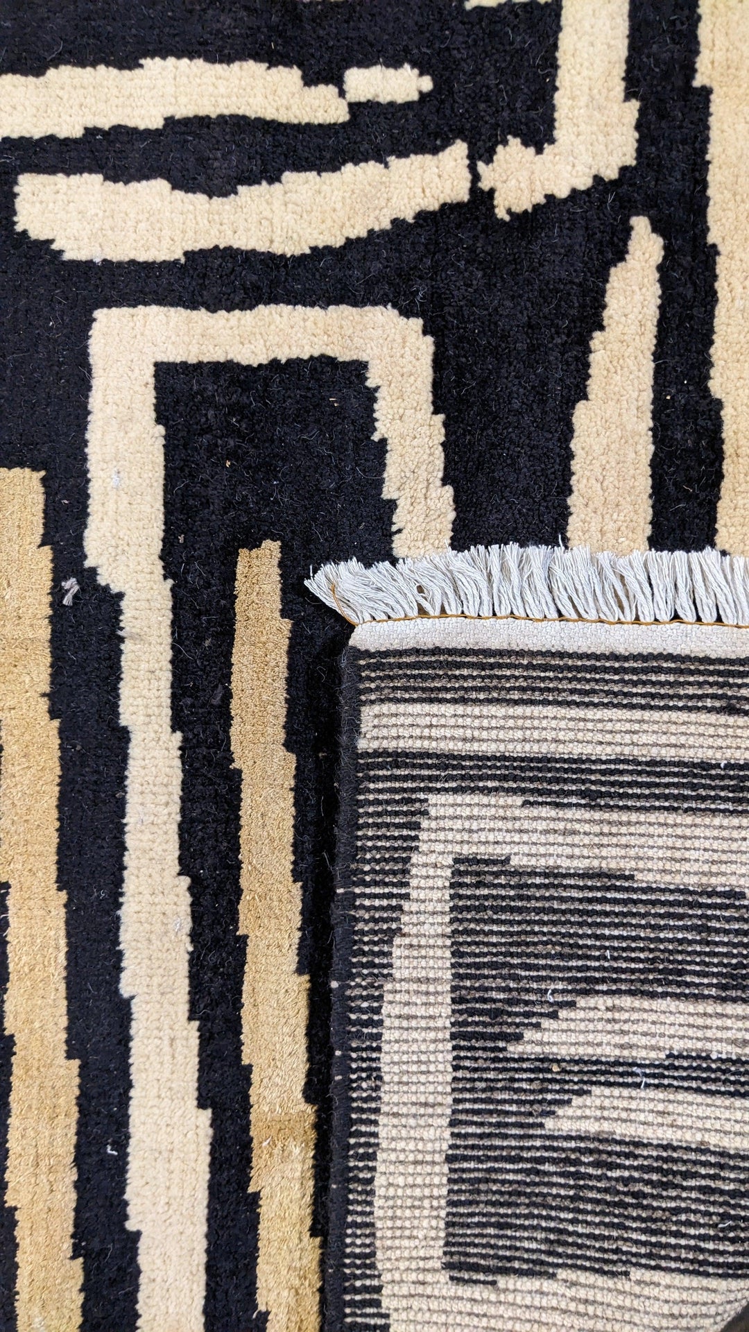 Zulu Hand Knotted Rug - Size: 9.10 x 8