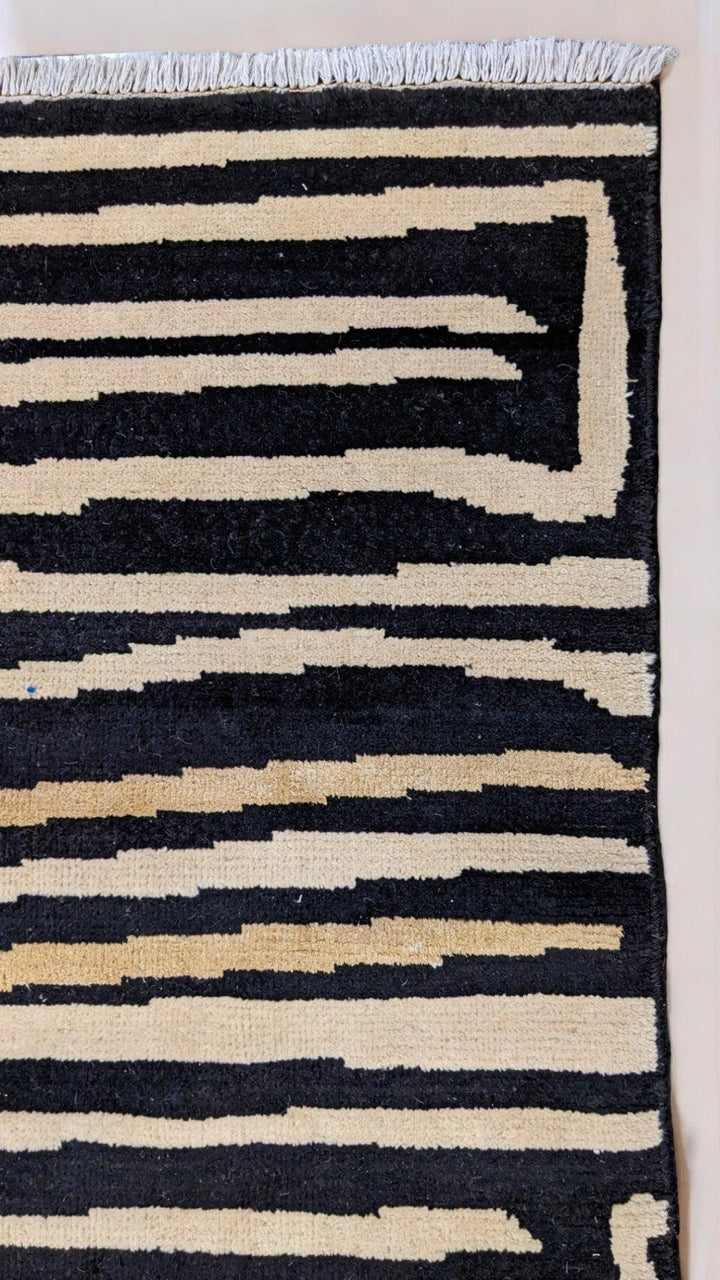 Zulu Hand Knotted Rug - Size: 9.10 x 8