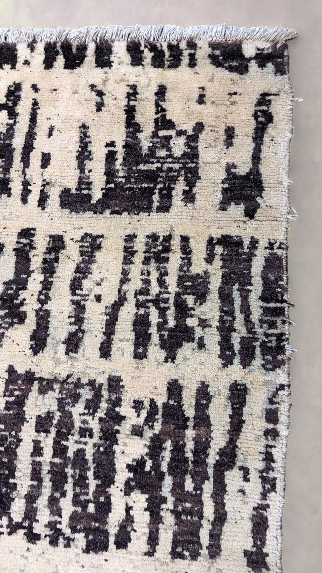 Tuareg Hand Knotted Rug - Size: 10 x 8