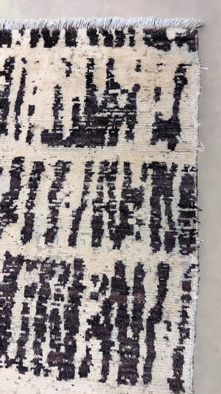 Tuareg Hand Knotted Rug - Size: 10 x 8