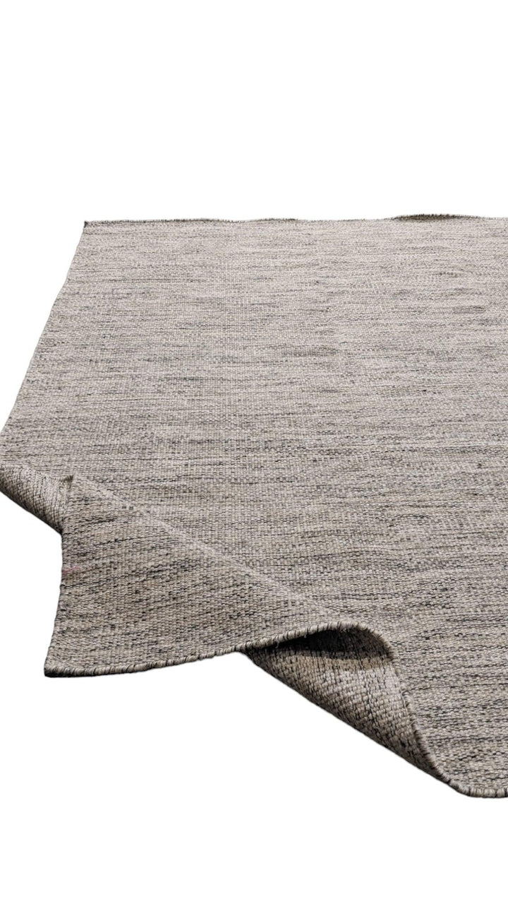 Modern Flatweave Rug - Size: 6.6 x 4.7