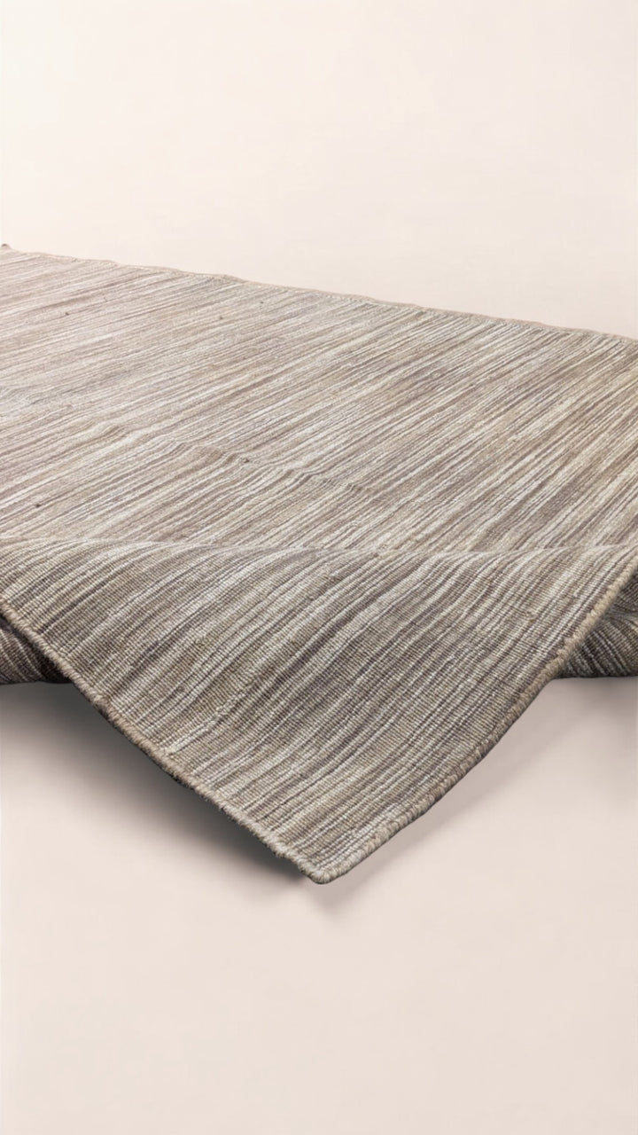 Modern Flatweave Rug - Size: 7.6 x 5.3