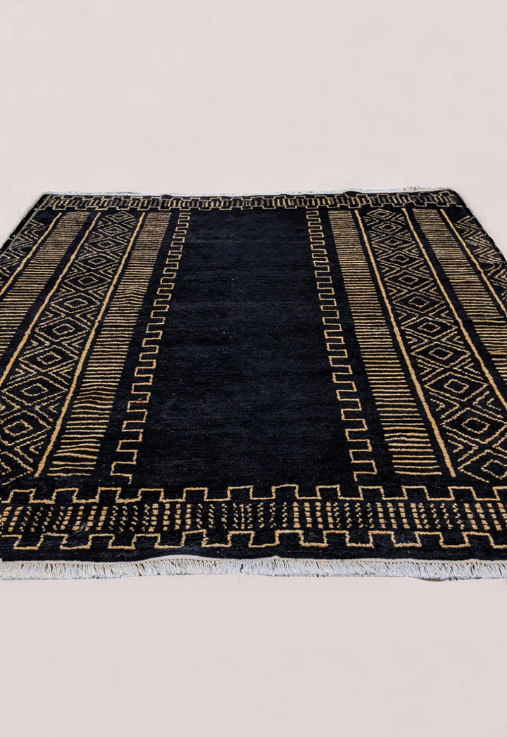 Raven Berber Wool Rug - Size: 9.11 x 8
