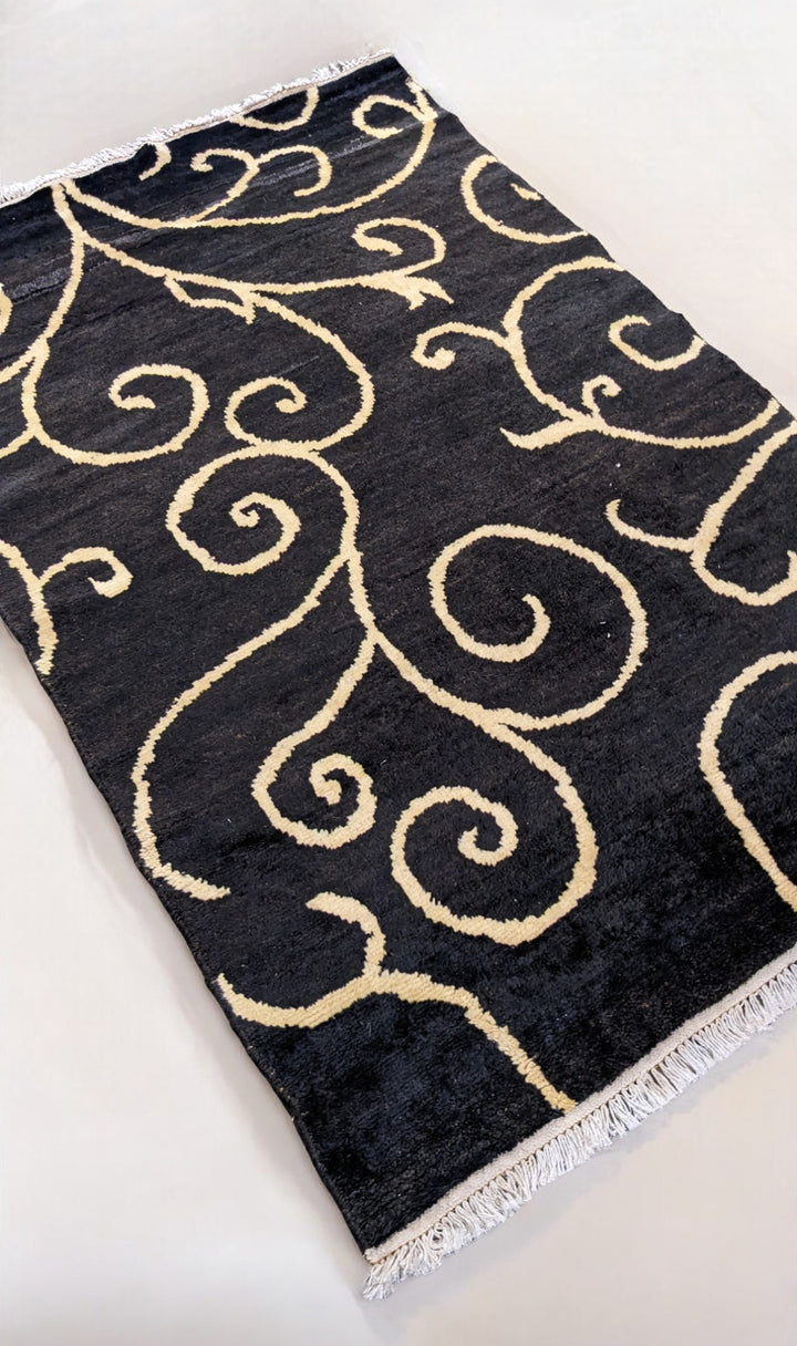 Crimson Berber Wool Rug - Size: 6 x 4