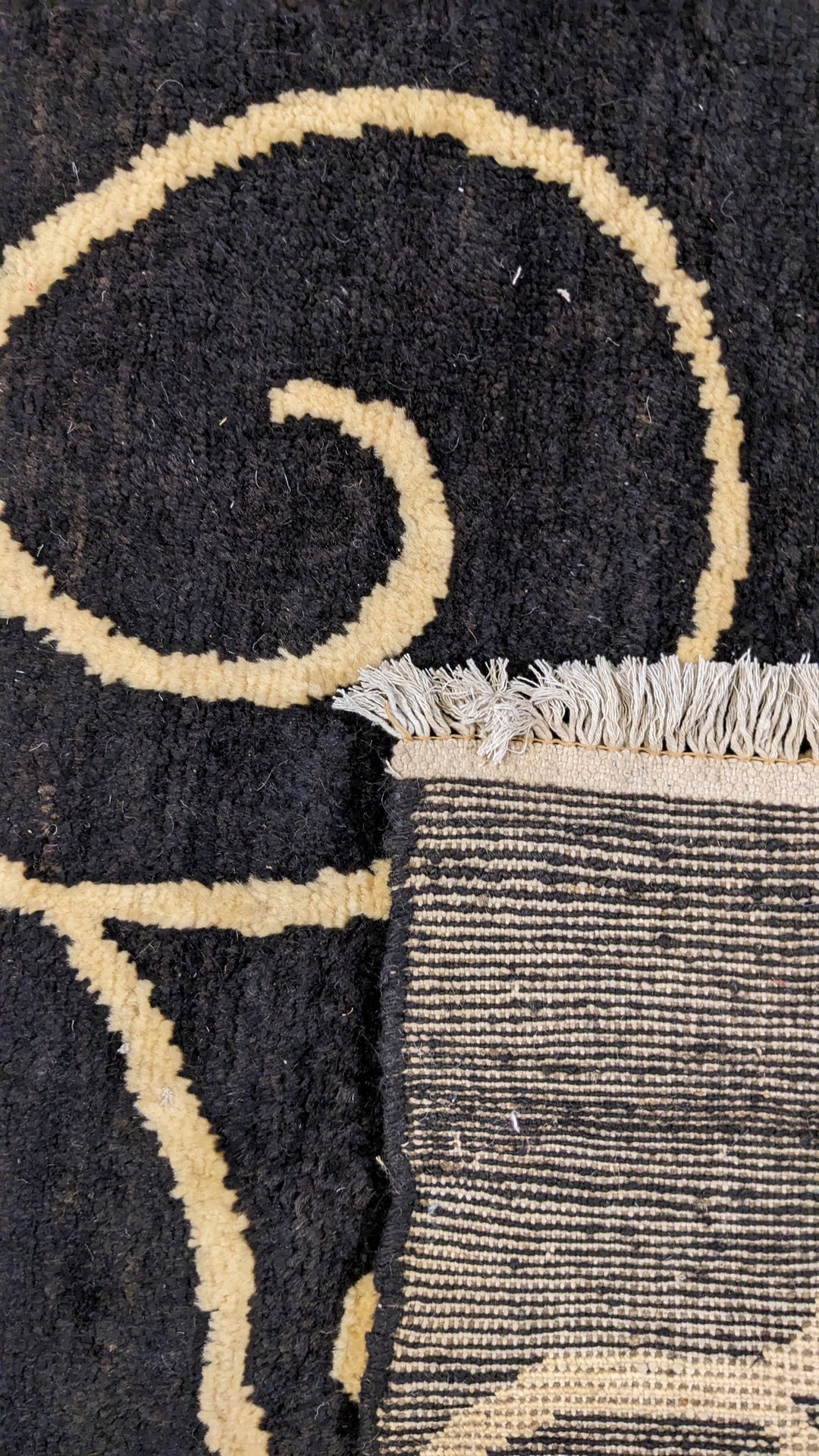 Crimson Berber Wool Rug - Size: 6 x 4