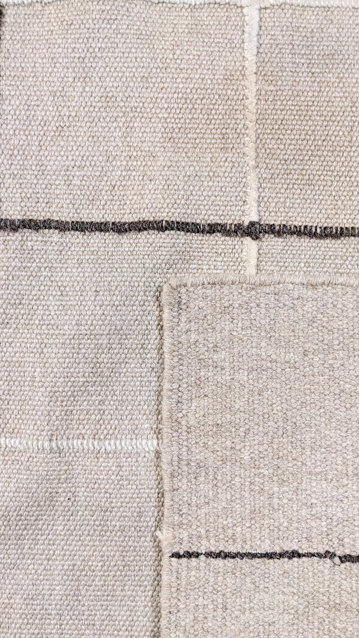 Modern Flatweave Rug - Size: 9.6 x 6.8