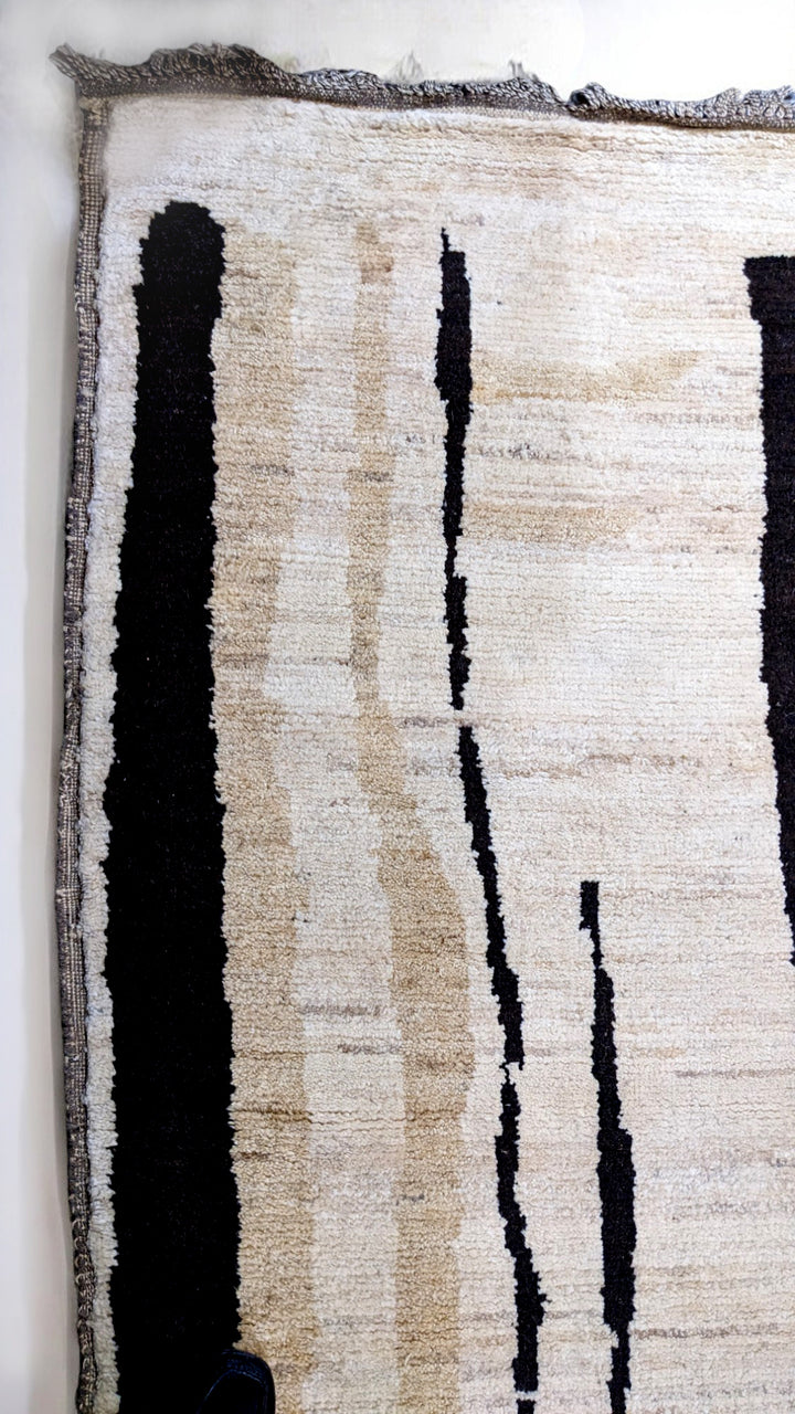 Jynx Hand Knotted Rug - Size: 9.9 x 8