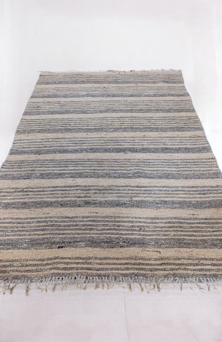 Modern Flatweave Rug - Size: 5.9 x 3.6