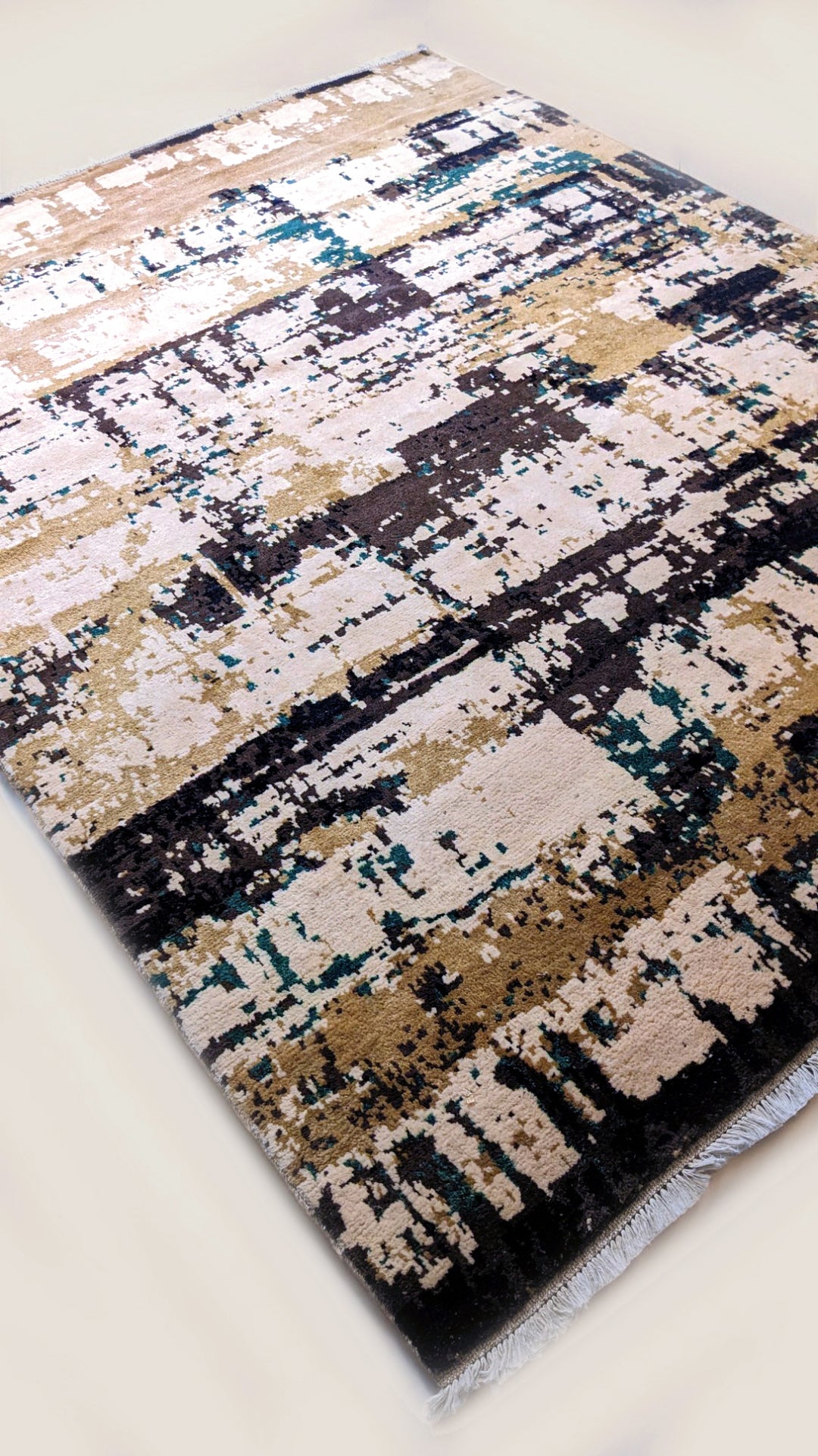 Giro Hand Knotted Rug - Size: 10.4 x 8.1