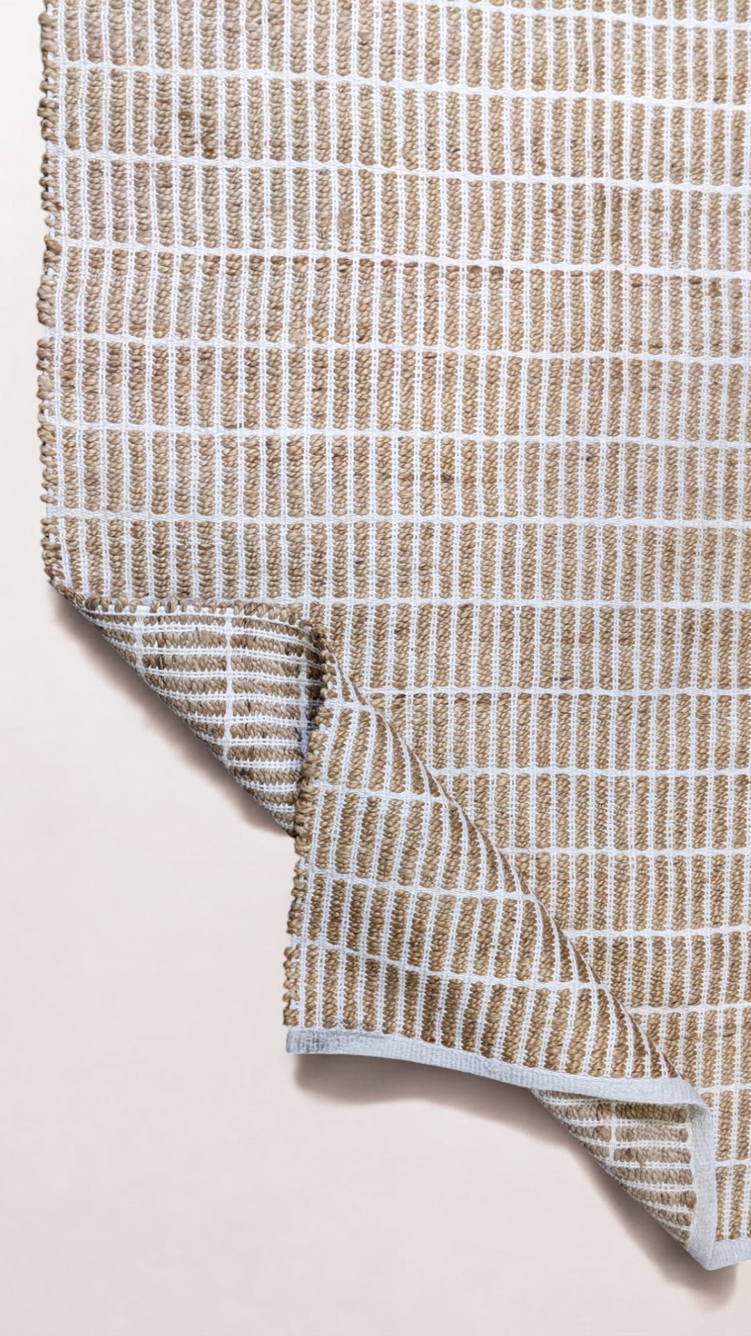 Vistara Natural Jute Rug - Size: 6 x 4