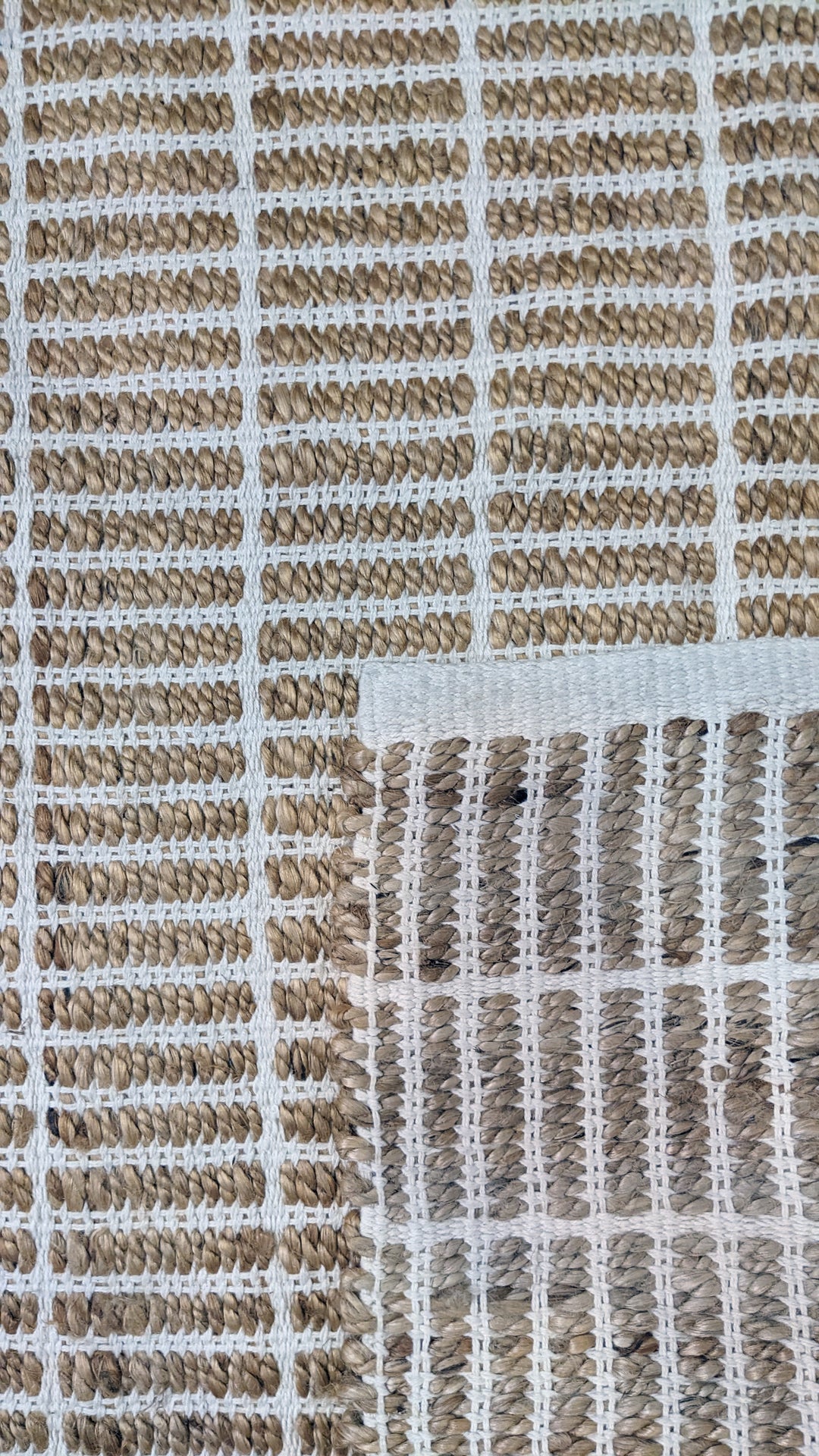 Vistara Natural Jute Rug - Size: 6 x 4