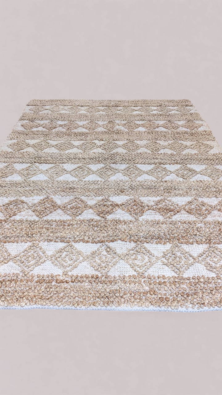 Braided Natural Jute Rug - Size: 7.4 x 4.10