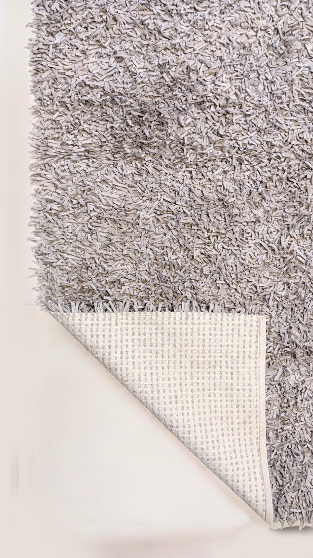 Shaggy Leather Rug - Size: 6.3 x 4