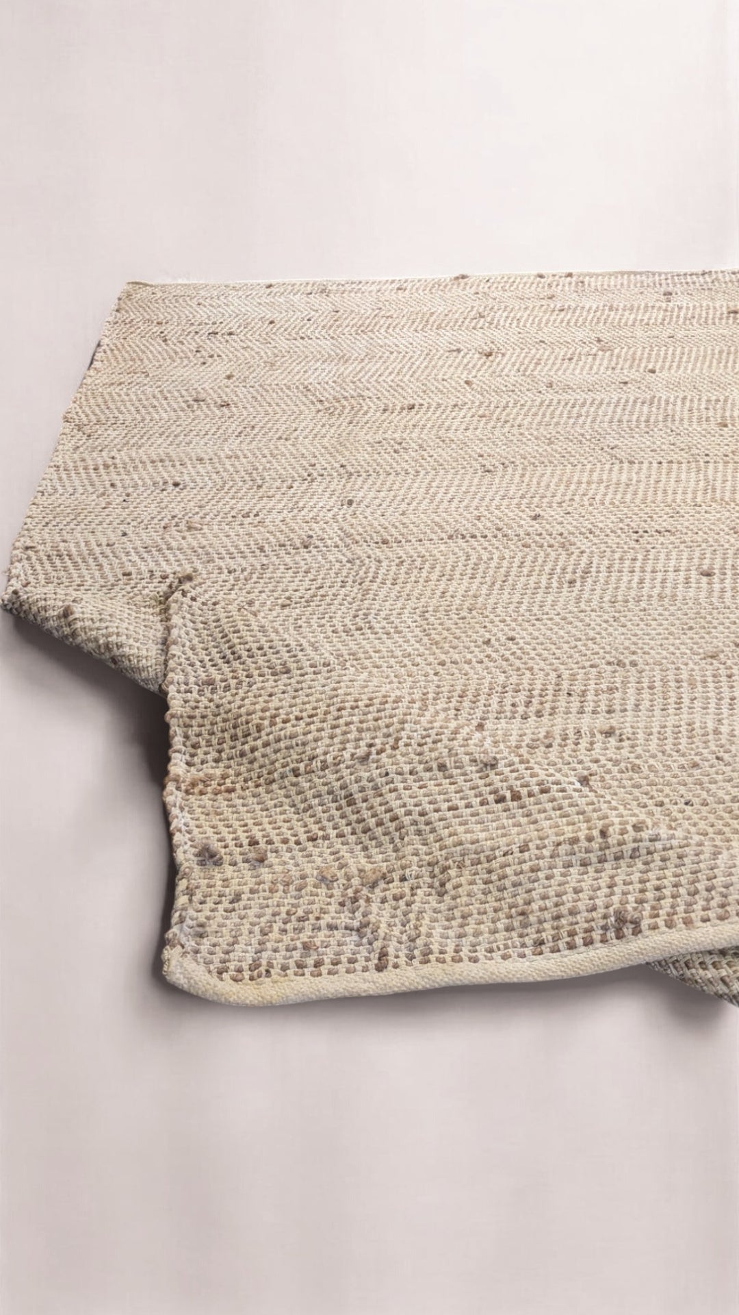 Loop Natural Jute Rug - Size: 7.10 x 5