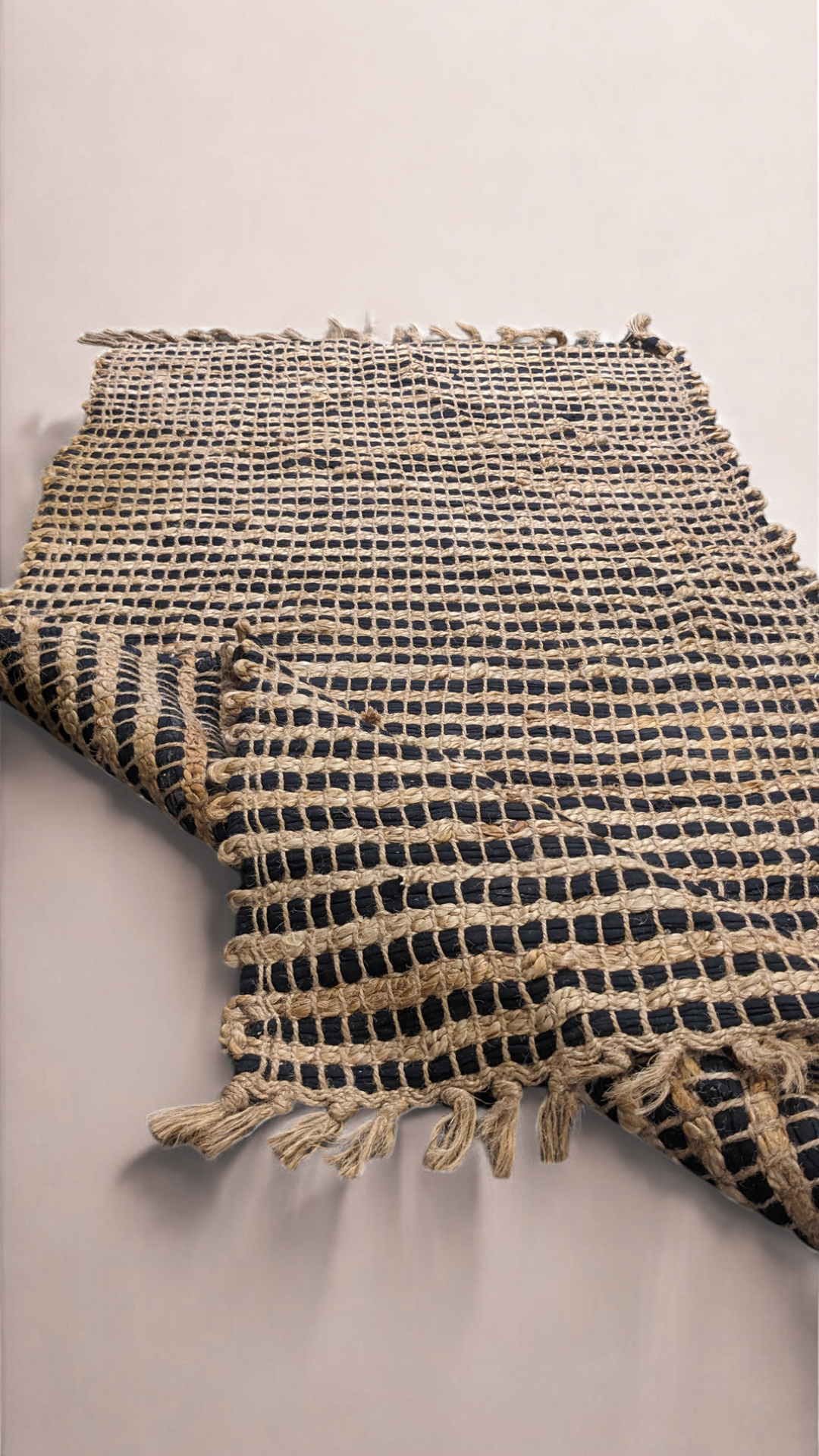 Braided Natural Jute Rug - Size: 4.9 x 2.3