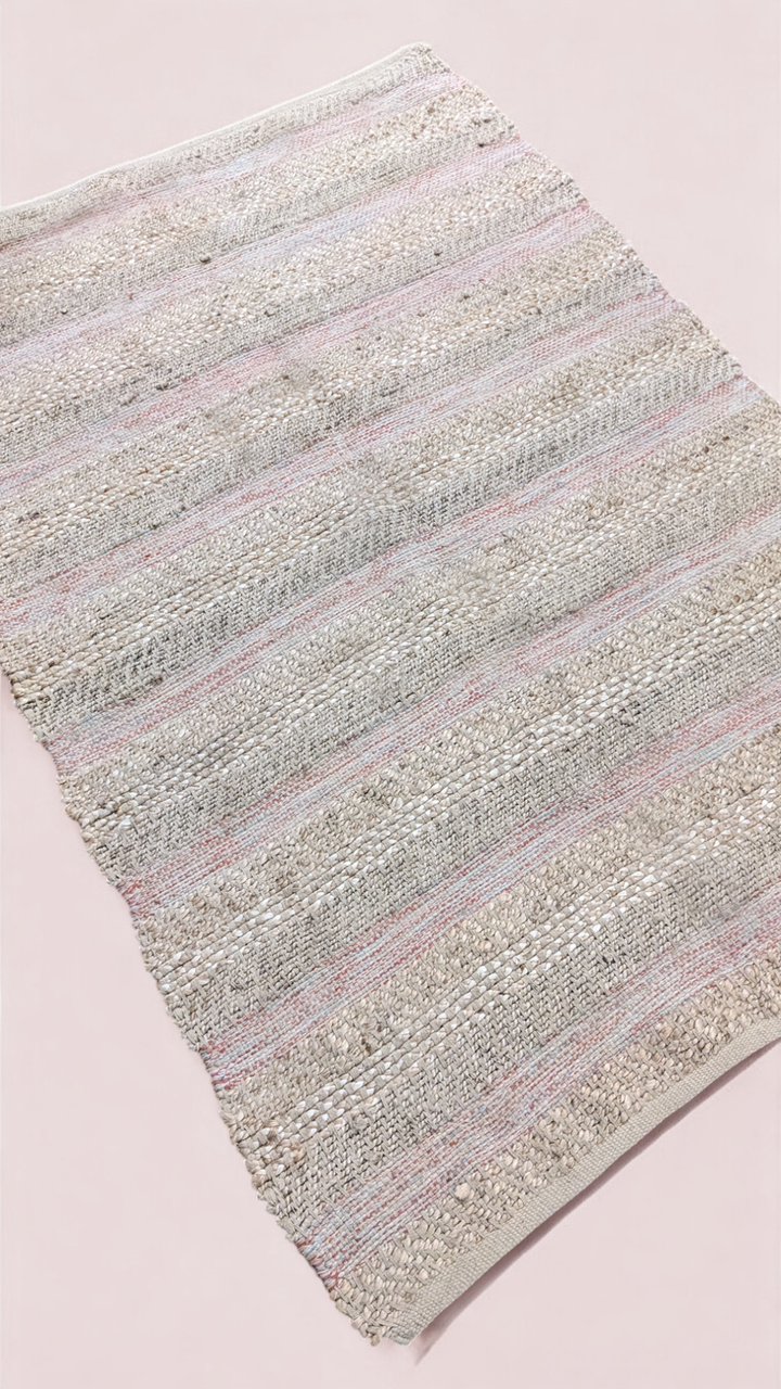 Loop Natural Jute Rug - Size: 6.2 x 4.1