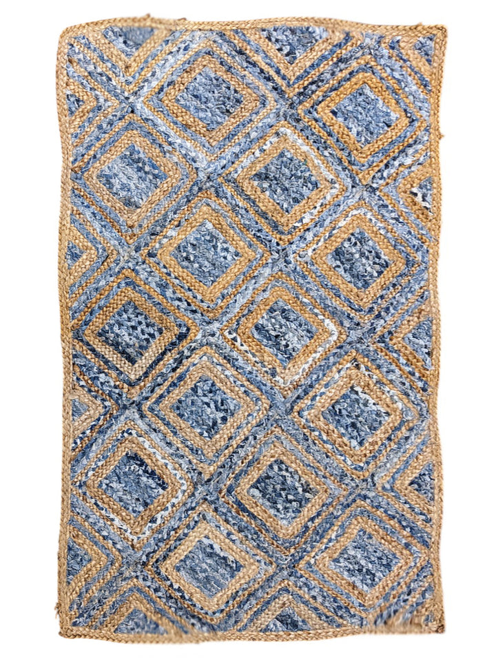 Tressa Natural Jute Rug - Size: 5.1 x 3