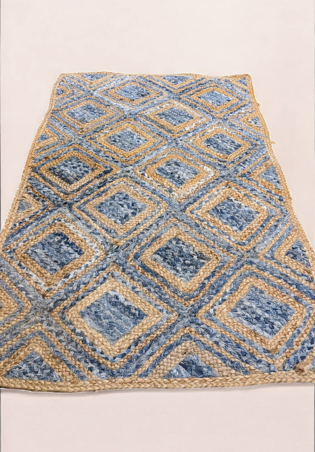 Tressa Natural Jute Rug - Size: 5.1 x 3