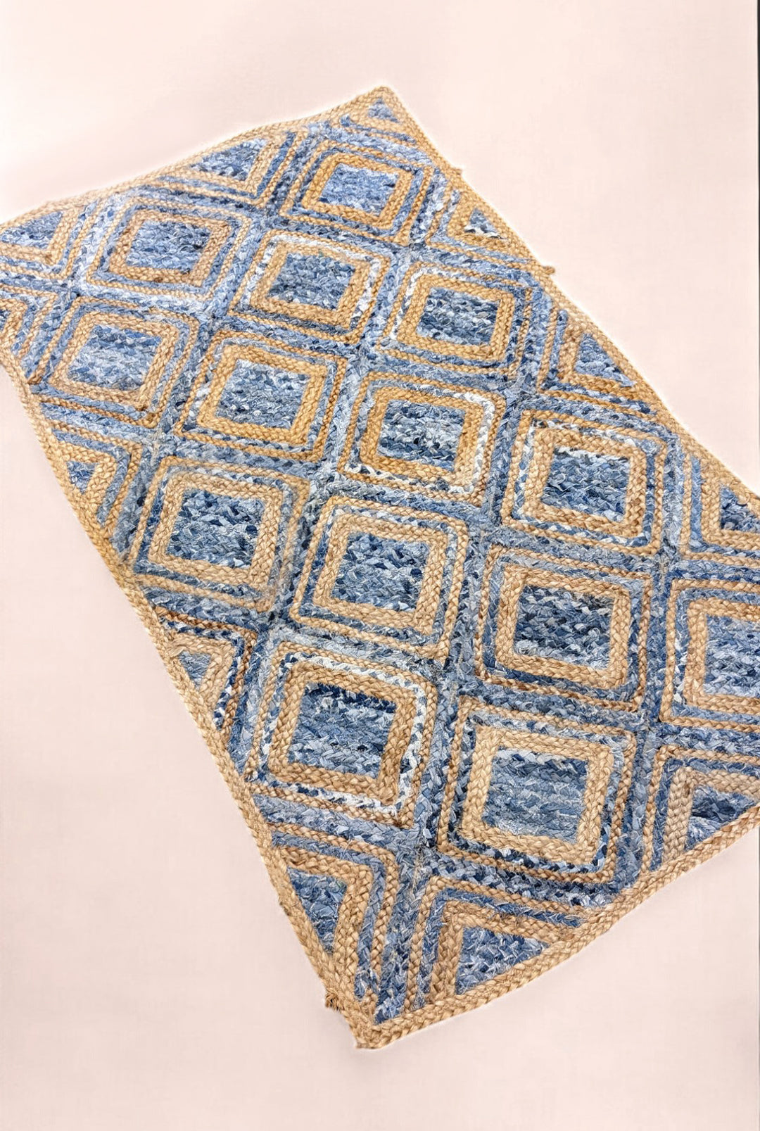 Tressa Natural Jute Rug - Size: 5.1 x 3