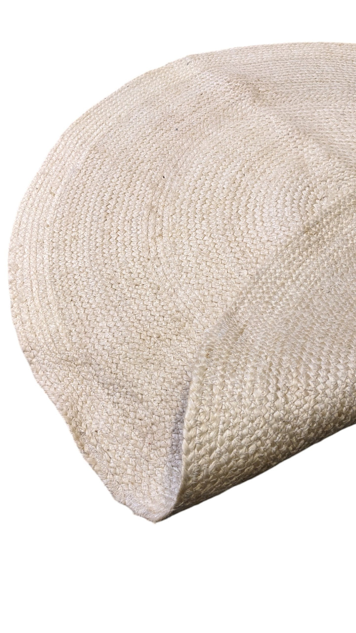 Braided Natural Jute Rug - Size: 3.8 x 3.8