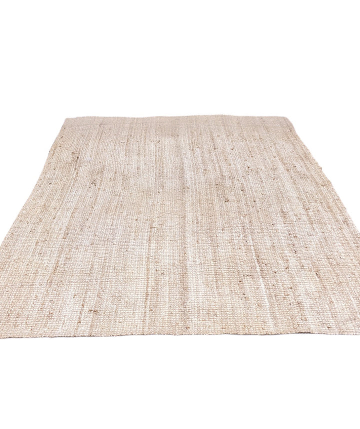 Looma - Size: 7.4 x 5