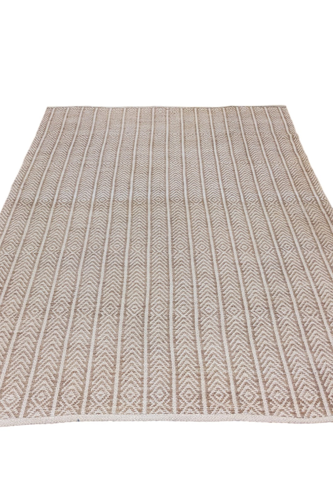Loop Natural Jute Rug - Size: 6.11 x 4.8