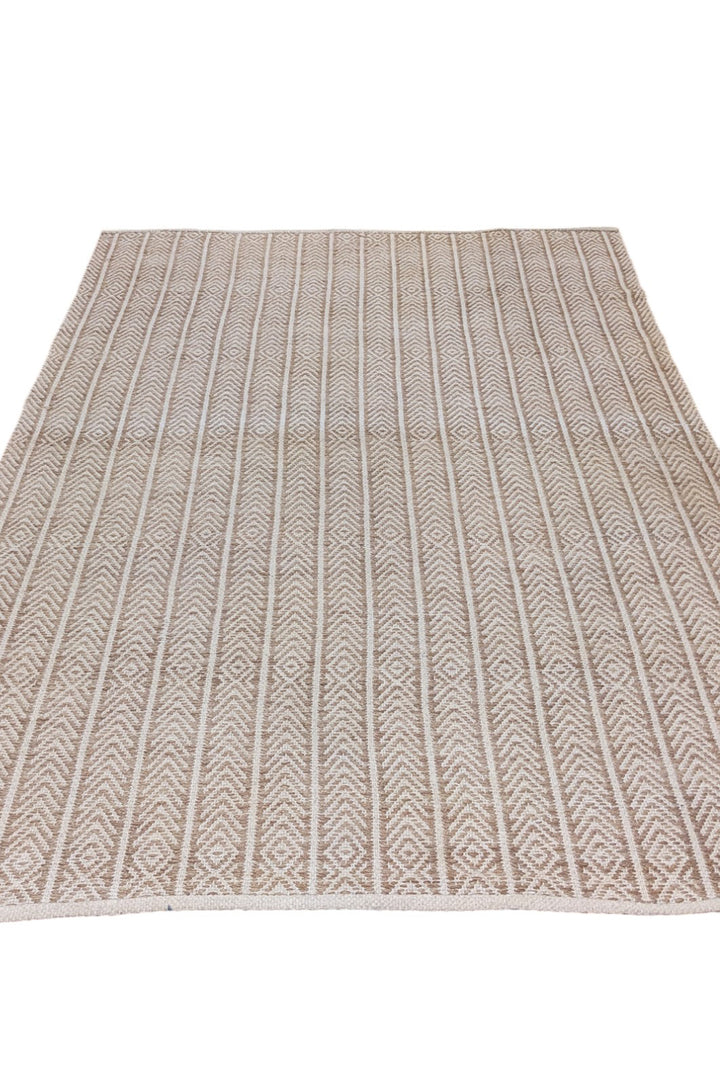Loop Natural Jute Rug - Size: 6.11 x 4.8