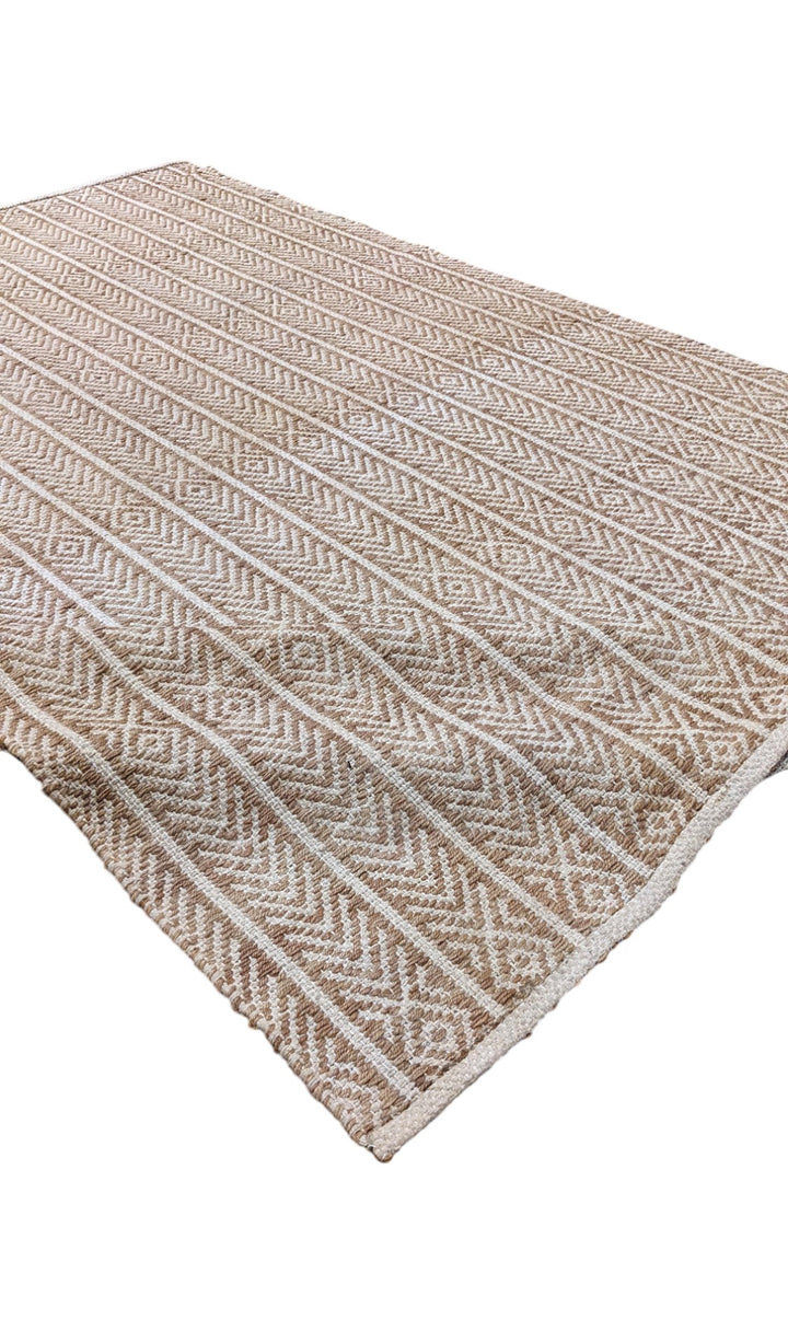 Loop Natural Jute Rug - Size: 6.11 x 4.8