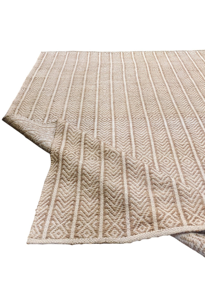 Loop Natural Jute Rug - Size: 6.11 x 4.8