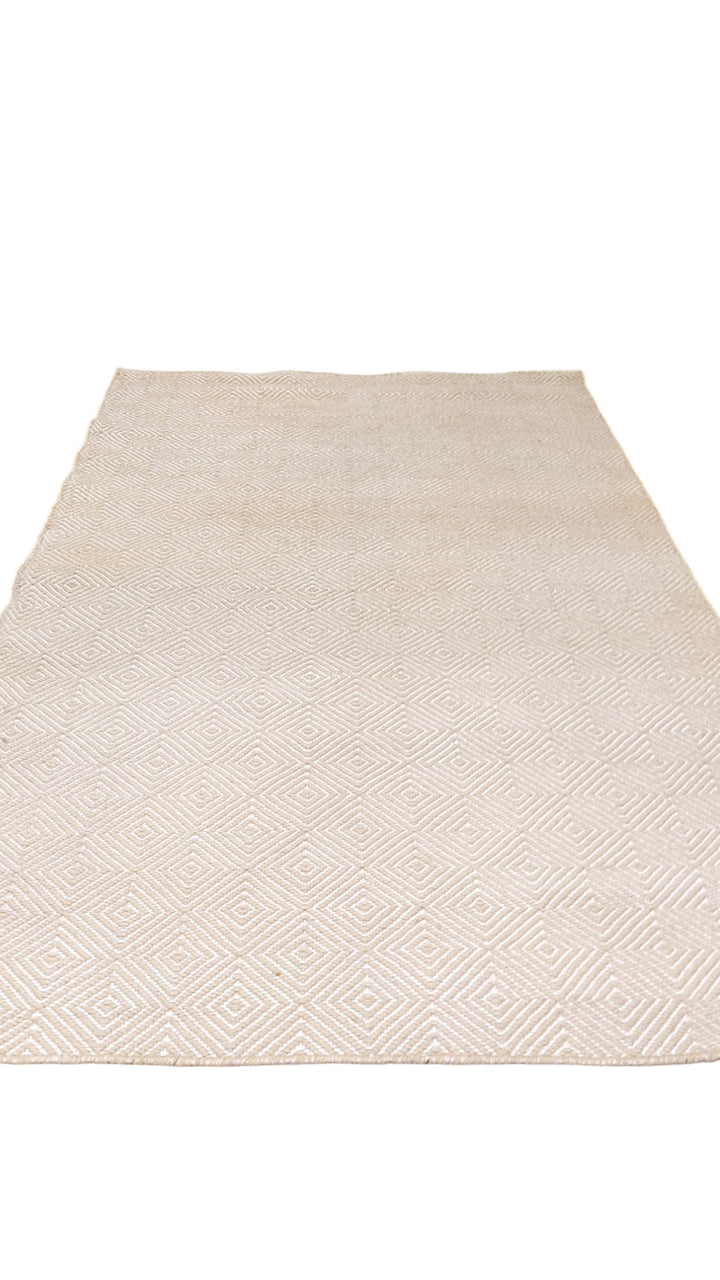 Modern Flatweave Rug - Size: 6.7 x 3.10